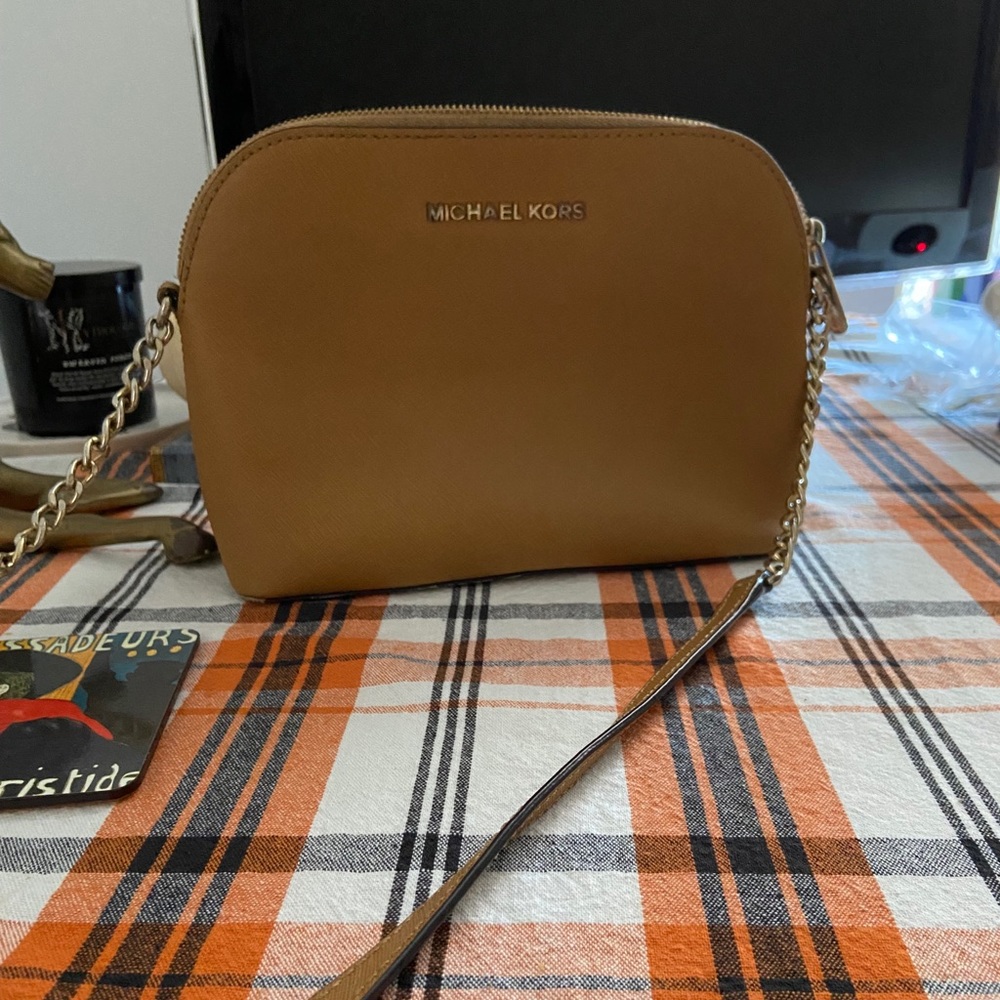 Michael Kors crossbody